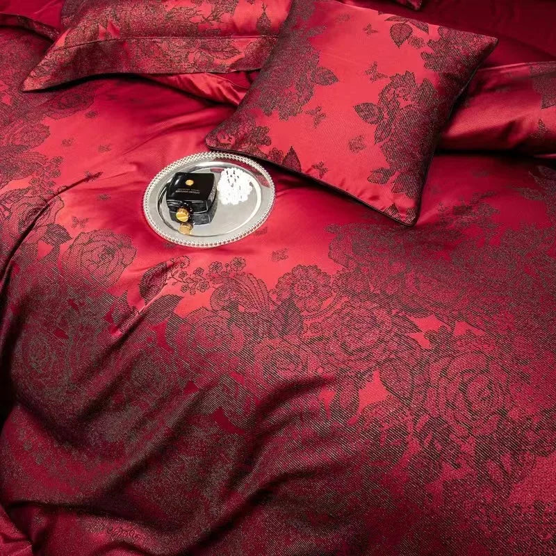 Burgundy Red Luxury Yarn-Dyed Jacquard Bedding Set – 5 Pieces with Decorative Pillow
