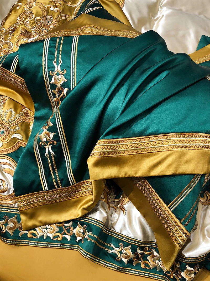 Vintage Brocade Bedding Set – High Precision Gold Embroidery, Egyptian Cotton