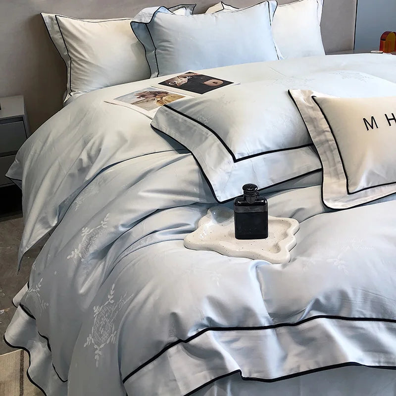 Luxury Satin Jacquard & Egyptian Cotton Patchwork Bedding Set – 4 Pieces