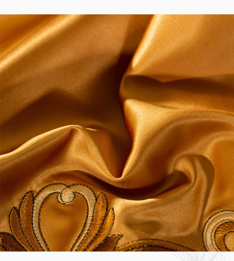 European Aristocratic Gold Brocade Bedding Set – Vintage Embroidery, Egyptian Cotton